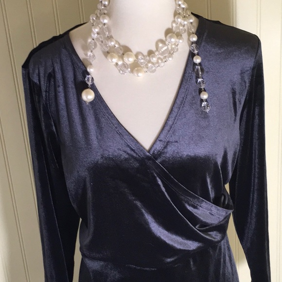 NWT Beautiful faux wrap grey velvet dress - Picture 2 of 4